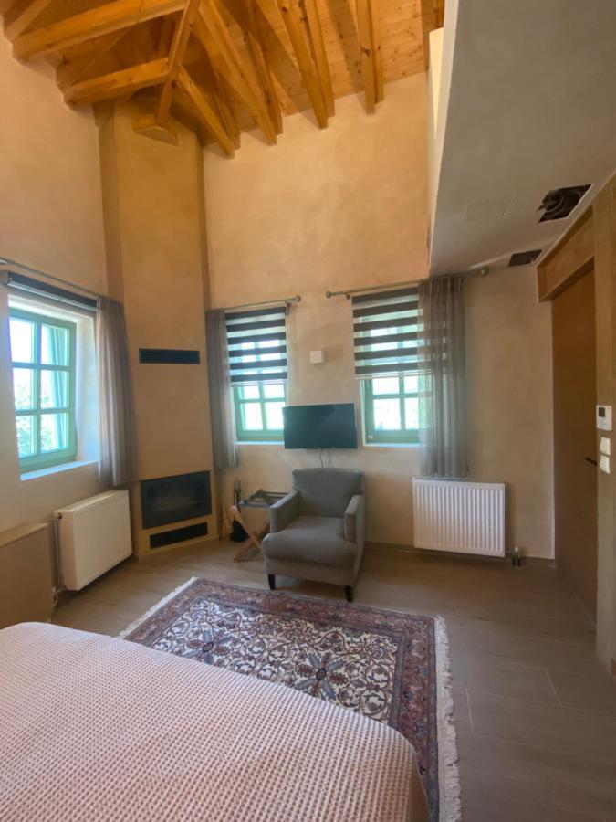 Aristi Boutique Stonehouse With Attic Apartment Bagian luar foto