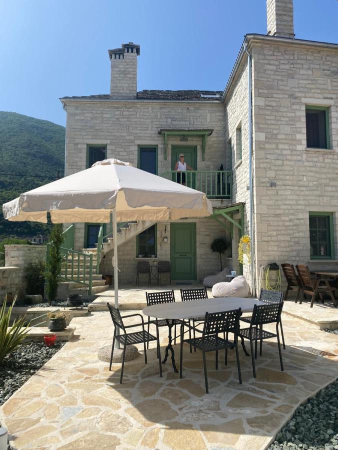 Aristi Boutique Stonehouse With Attic Apartment Bagian luar foto