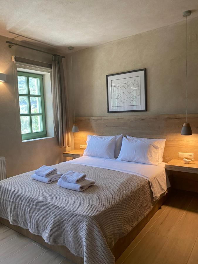 Aristi Boutique Stonehouse With Attic Apartment Bagian luar foto