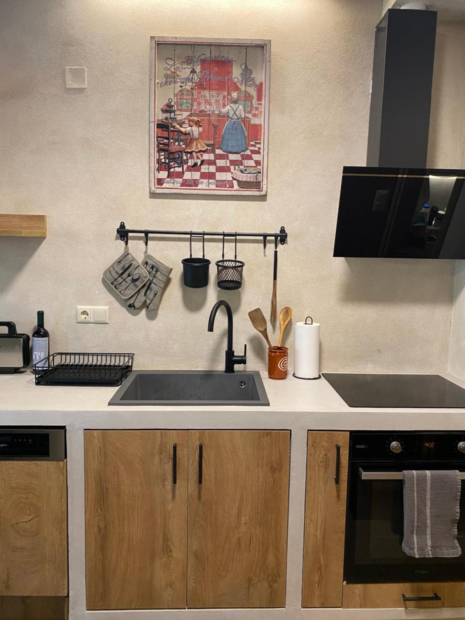 Aristi Boutique Stonehouse With Attic Apartment Bagian luar foto